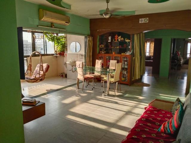 3.5 BHK Apartment in Satellite for resale Ahmedabad. The reference number is 20639366