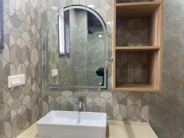 3.5 BHK Apartment in Sector 105 for resale Noida. The reference number is 19687754