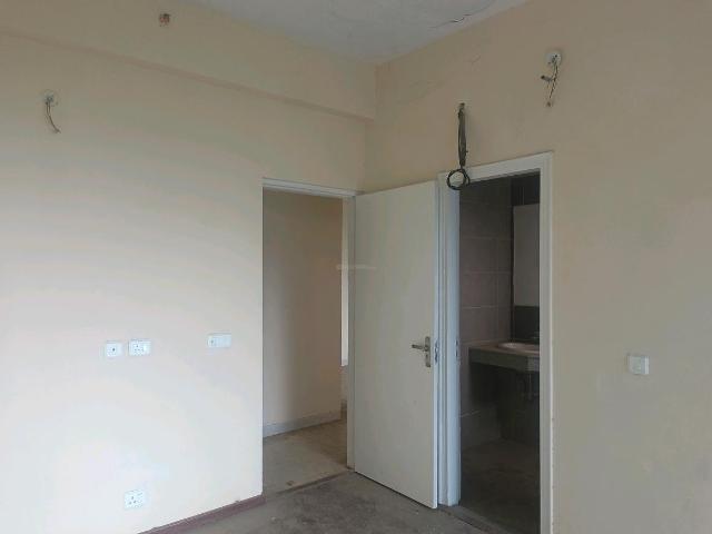 3.5 BHK Apartment in Sector 106 for rent Gurgaon. The reference number is 19838577