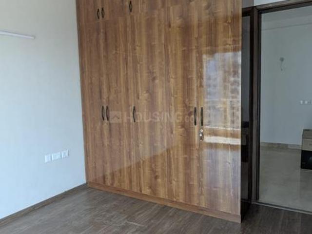 3.5 BHK Apartment in Sector 106 for rent Gurgaon. The reference number is 20039054