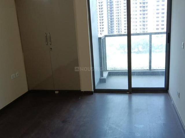 3.5 BHK Apartment in Sector 106 for rent Gurgaon. The reference number is 20083790