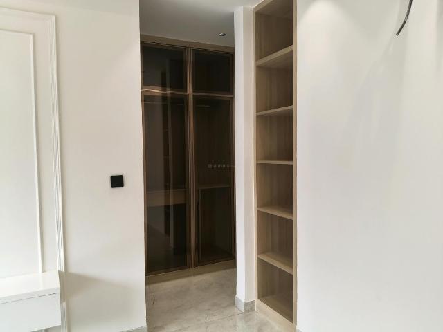 3.5 BHK Apartment in Sector 102 for rent Gurgaon. The reference number is 19423763