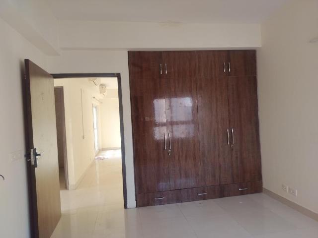 3.5 BHK Apartment in Sector 102 for rent Gurgaon. The reference number is 19881066