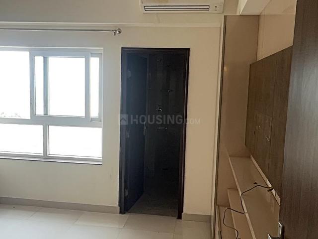 3.5 BHK Apartment in Sector 102 for rent Gurgaon. The reference number is 20173771