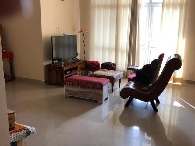 3.5 BHK Apartment in Sector 102 for rent Gurgaon. The reference number is 20216403