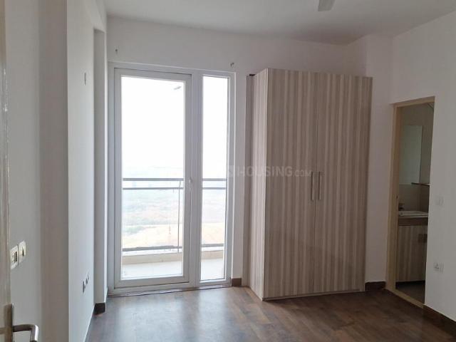 3.5 BHK Apartment in Sector 102 for resale Gurgaon. The reference number is 19475378