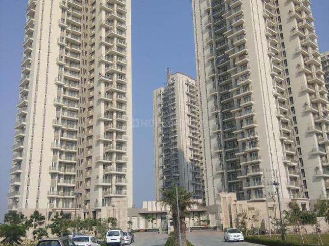 3.5 BHK Apartment in Sector 102 for resale Gurgaon. The reference number is 20159027