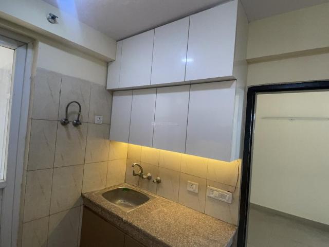 3.5 BHK Apartment in Sector 110 for rent Noida. The reference number is 20490005