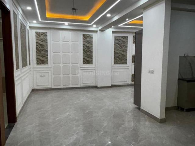 3.5 BHK Apartment in Sector 102 for resale Noida. The reference number is 19950071
