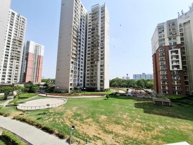3.5 BHK Apartment in Sector 110 for resale Noida. The reference number is 20269469