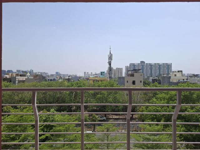 3.5 BHK Apartment in Sector 110 for resale Noida. The reference number is 20269209