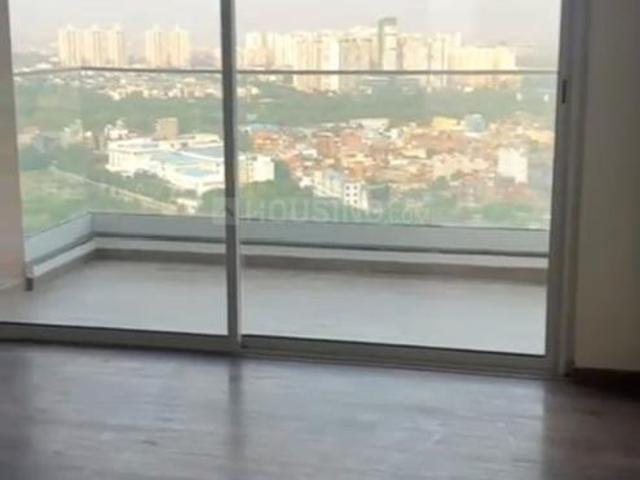 3.5 BHK Apartment in Sector 128 for rent Noida. The reference number is 19560967