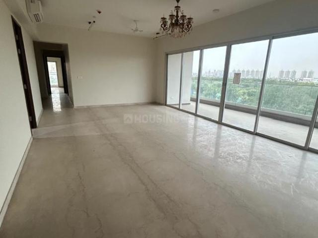 3.5 BHK Apartment in Sector 128 for rent Noida. The reference number is 20937749