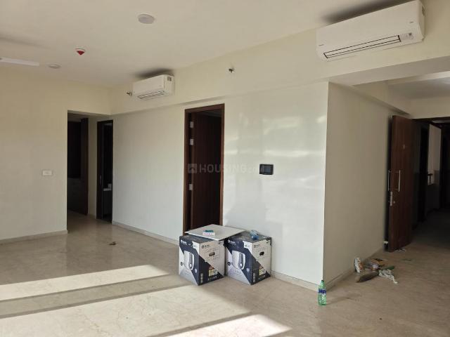 3.5 BHK Apartment in Sector 128 for resale Noida. The reference number is 20084038