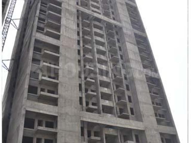 3.5 BHK Apartment in Sector 129 for resale Noida. The reference number is 17970403