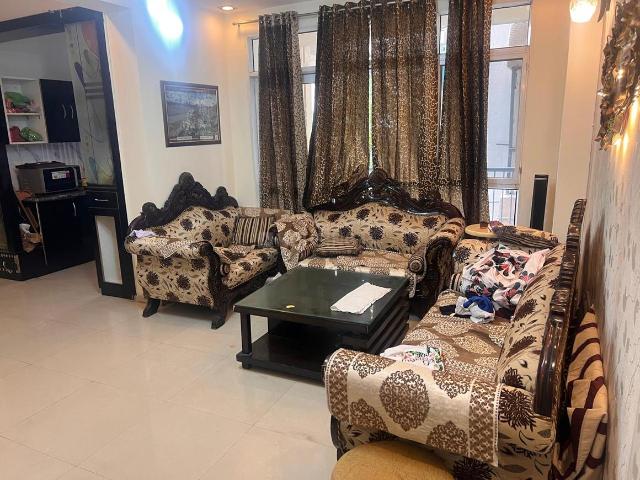 3.5 BHK Apartment in Sector 120 for rent Noida. The reference number is 20049258