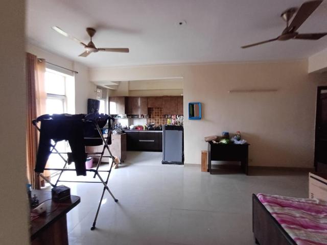 3.5 BHK Apartment in Sector 120 for resale Noida. The reference number is 18455286