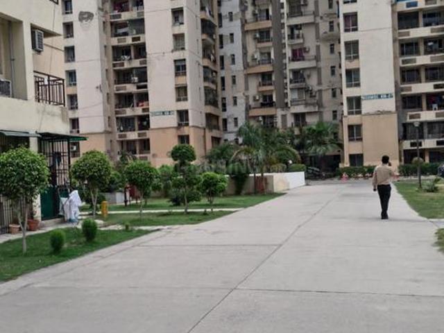 3.5 BHK Apartment in Sector 134 for resale Noida. The reference number is 20771011