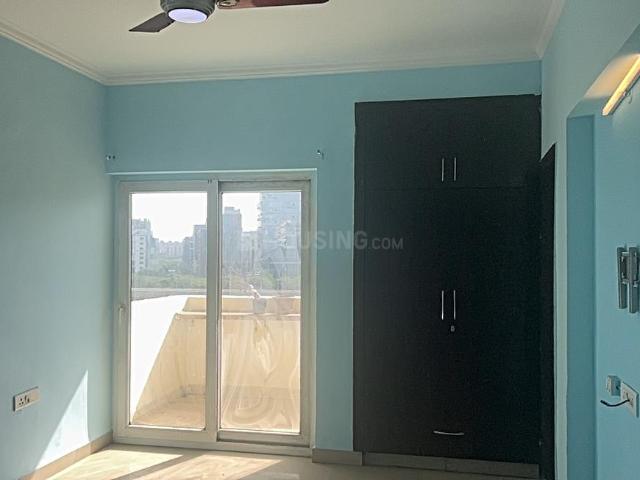 3.5 BHK Apartment in Sector 137 for rent Noida. The reference number is 19978549