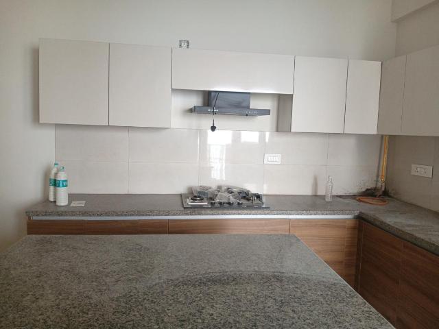 3.5 BHK Apartment in Sector 131 for rent Noida. The reference number is 19147926