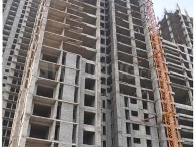 3.5 BHK Apartment in Sector 131 for resale Noida. The reference number is 18815937