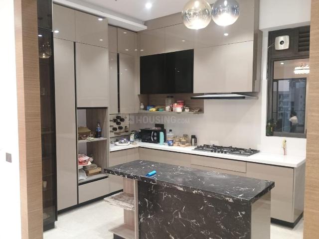 3.5 BHK Apartment in Sector 16A for rent Noida. The reference number is 20162438