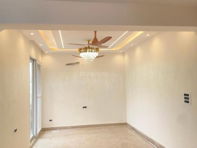 3.5 BHK Apartment in Sector 22 Dwarka for resale New Delhi. The reference number is 20786984