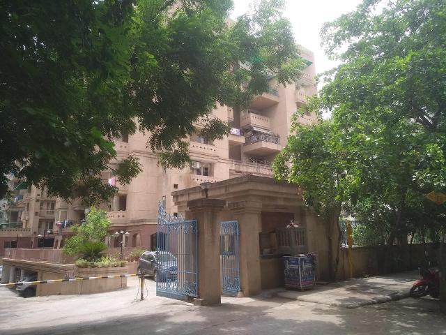 3.5 BHK Apartment in Sector 22 Dwarka for resale New Delhi. The reference number is 20865917
