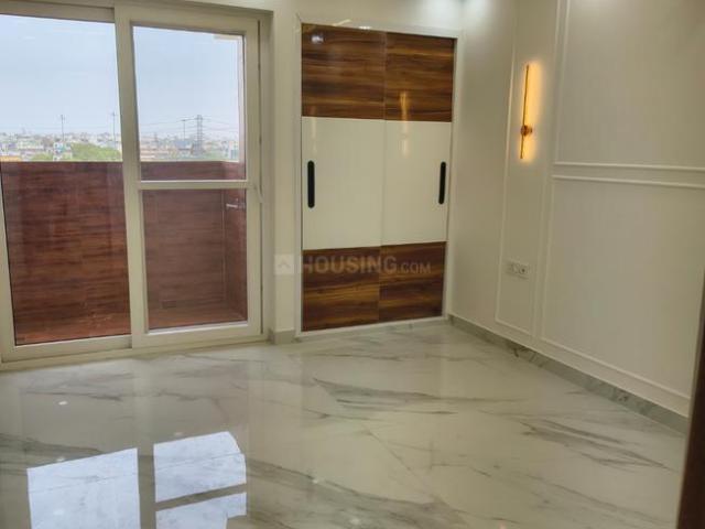 3.5 BHK Apartment in Sector 2 Dwarka for resale New Delhi. The reference number is 20435545