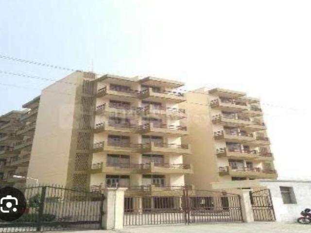 3.5 BHK Apartment in Sector 2 for resale Faridabad. The reference number is 16285471