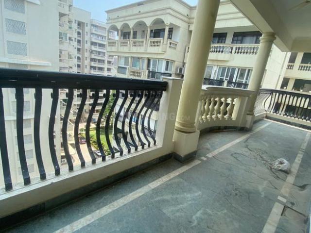 3.5 BHK Apartment in Sector 43 for rent Gurgaon. The reference number is 20637255