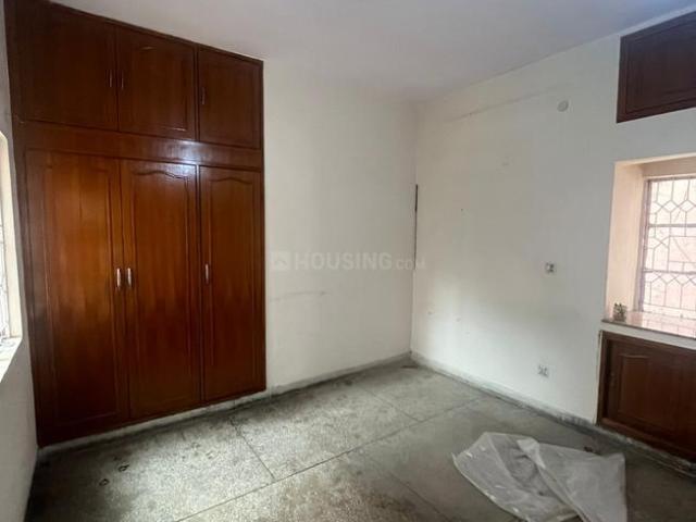 3 BHK Apartment in Sector 4 Dwarka for resale New Delhi. The reference number is 20379520