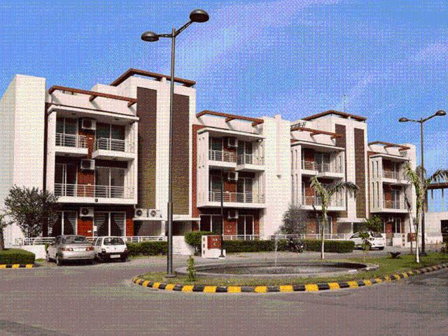 3.5 BHK Apartment in Sector 51 for rent Gurgaon. The reference number is 20070134