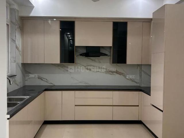 3.5 BHK Apartment in Sector 52 for rent Gurgaon. The reference number is 20289848