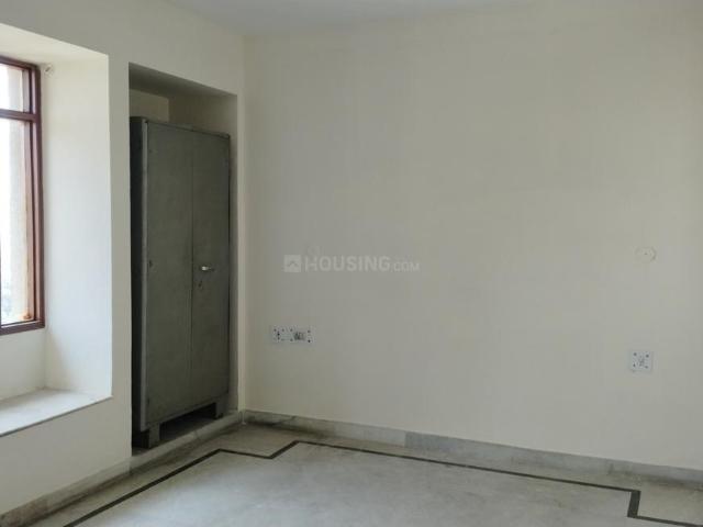 3.5 BHK Apartment in Sector 56 for rent Gurgaon. The reference number is 20165111