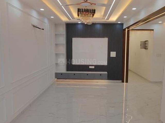 3 BHK Apartment in Sector 5 Dwarka for resale New Delhi. The reference number is 16096378