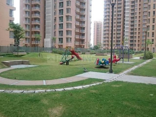 3.5 BHK Apartment in Sector 61 for rent Gurgaon. The reference number is 19795981