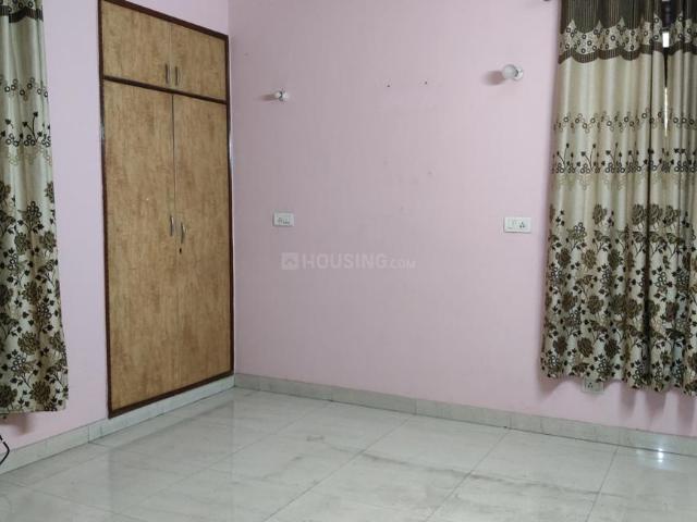 3.5 BHK Apartment in Sector 62 for rent Noida. The reference number is 20208178
