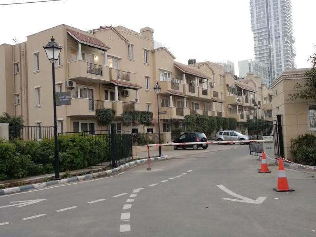 3.5 BHK Apartment in Sector 65 for rent Gurgaon. The reference number is 20106102