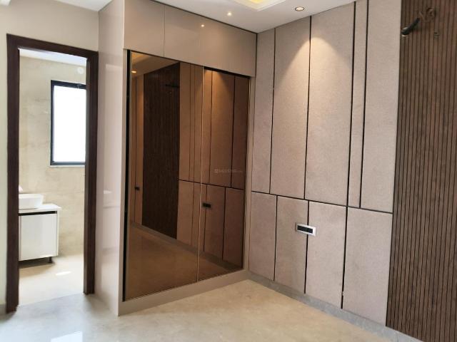 3.5 BHK Apartment in Sector 67 for resale Gurgaon. The reference number is 19875756