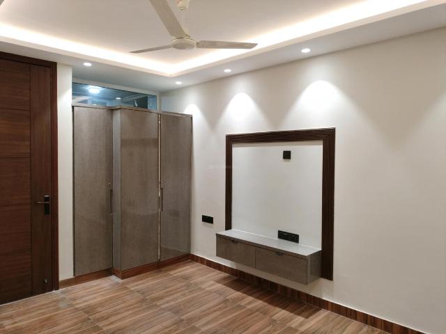 3 BHK Apartment in Sector 10 Dwarka for resale New Delhi. The reference number is 19997285
