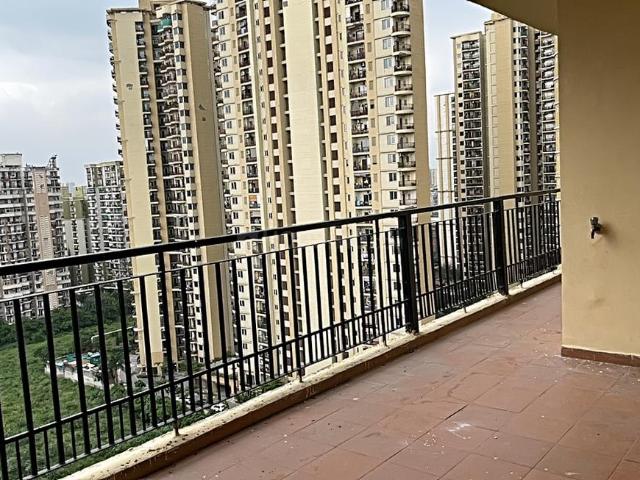 3.5 BHK Apartment in Sector 75 for rent Noida. The reference number is 17896796