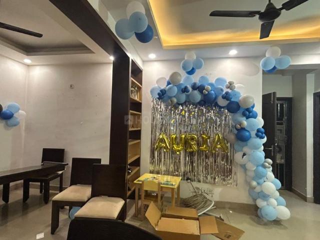 3.5 BHK Apartment in Sector 75 for rent Noida. The reference number is 18647866
