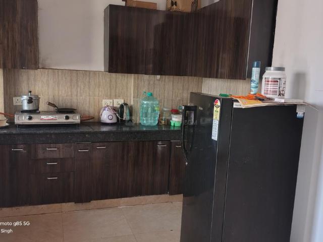 3.5 BHK Apartment in Sector 75 for rent Noida. The reference number is 20411655