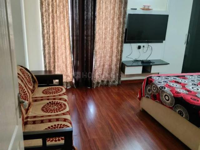 3.5 BHK Apartment in Sector 75 for rent Noida. The reference number is 20582550