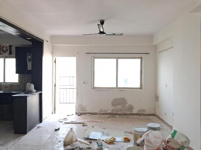 3.5 BHK Apartment in Sector 75 for resale Noida. The reference number is 19292230