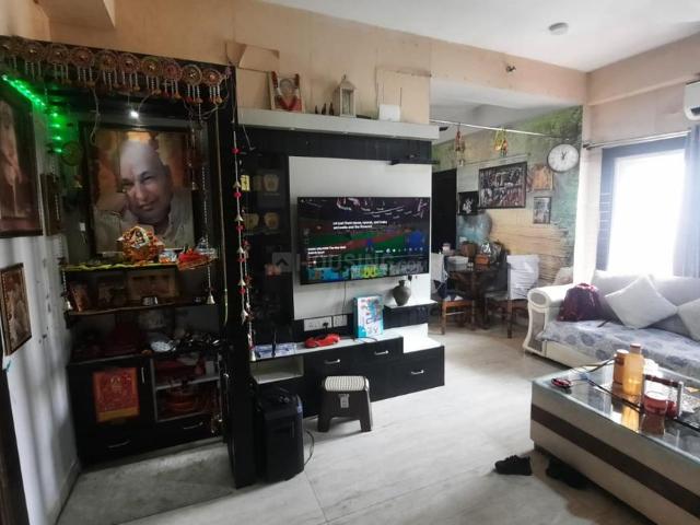 3.5 BHK Apartment in Sector 75 for resale Noida. The reference number is 19843875