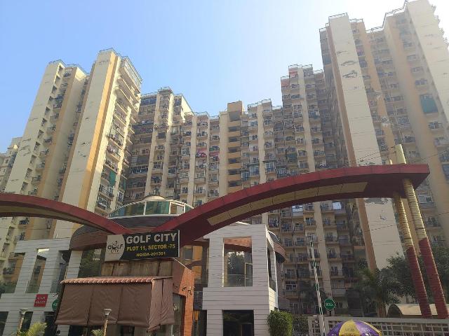 3.5 BHK Apartment in Sector 75 for resale Noida. The reference number is 20153571