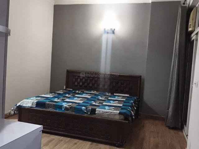 3.5 BHK Apartment in Sector 76 for rent Noida. The reference number is 20539584