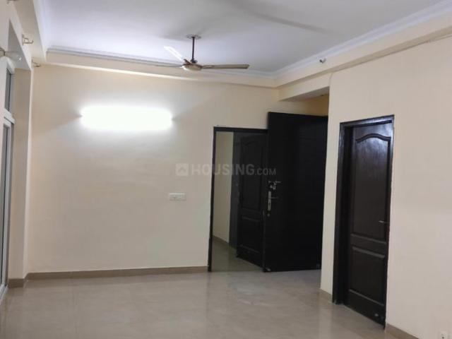 3.5 BHK Apartment in Sector 76 for rent Noida. The reference number is 20611406